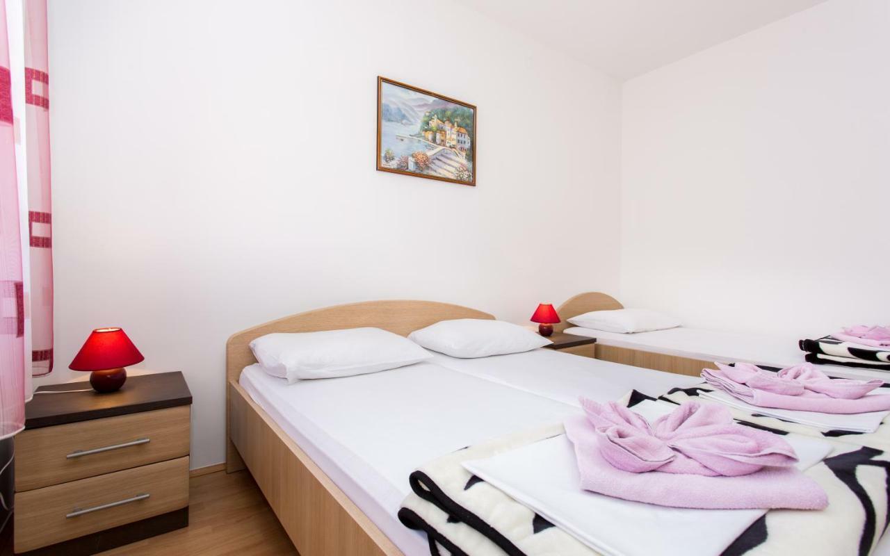 Apartments Mira Baška Eksteriør bilde